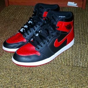 2016 Air Jordan 1 Bred